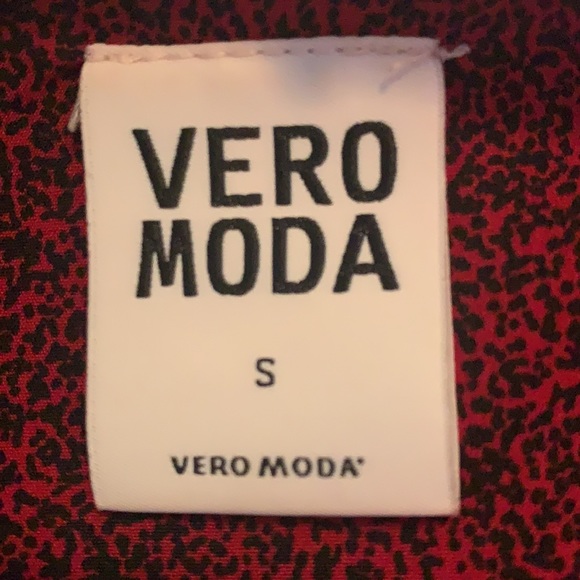 Vero Moda Long Sleeve V-Neck Blouse - Picture 3 of 3